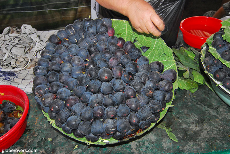 Figs at Chorsu Bazaar Tashkent Uzbekistan