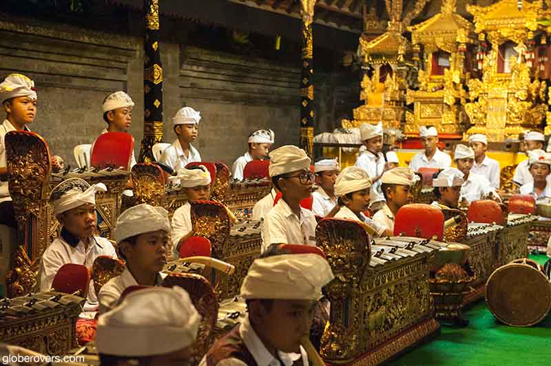 Temple ceremony at Pura Dalem in Ubud, Bali