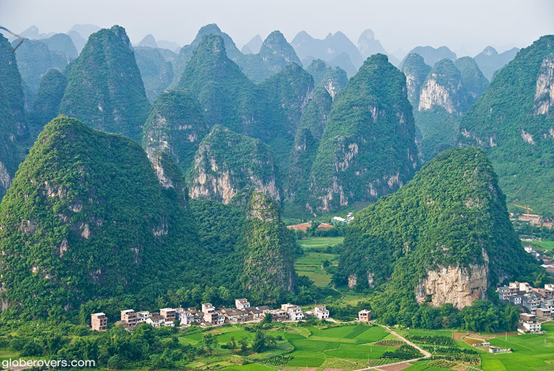 Area south of Yangshuo, Guangxi, China