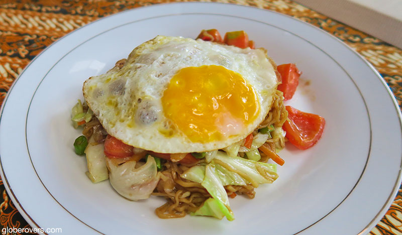 Tasty Indonesian food in abundance