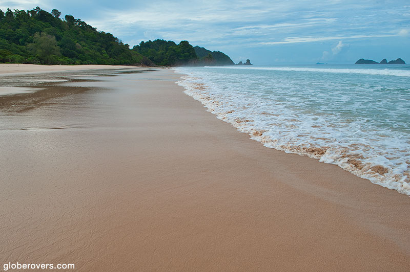 Beach on Wa Ale Island