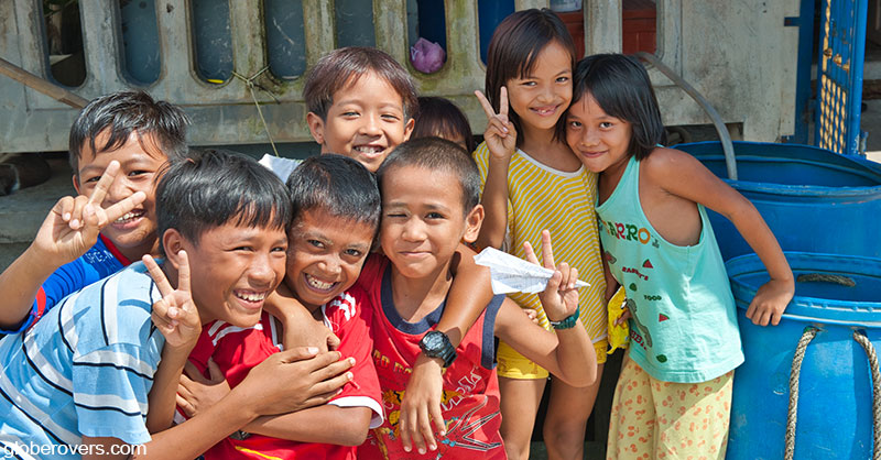 Myanmar-Kawthaung-kids-boys-girls