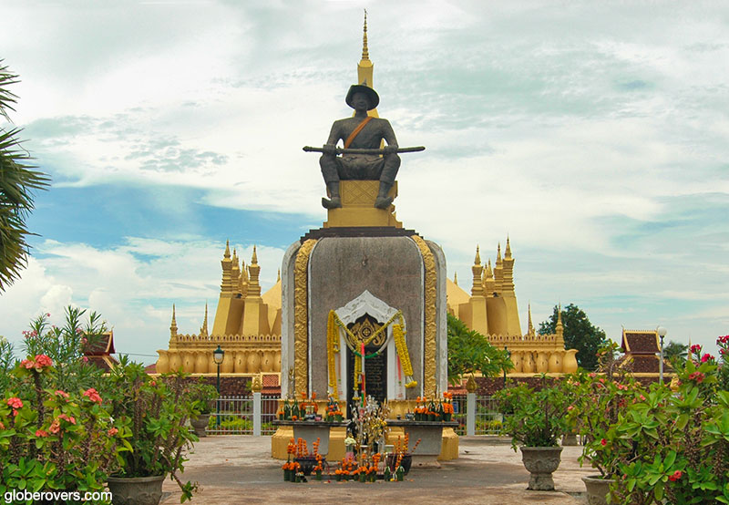 Statue of the king at Pha That Luang, Vientiane.