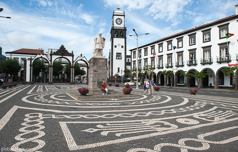 Three arches old city gate and Church of San Sebastian, Ponta Delgada, São Miguel Island, Azores, Portugal
