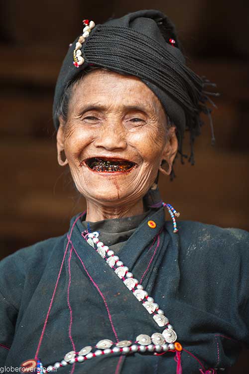 Woman in Pan Lea village of the Enn tribe, north of Keng Tung, Shan State, Myanmar
