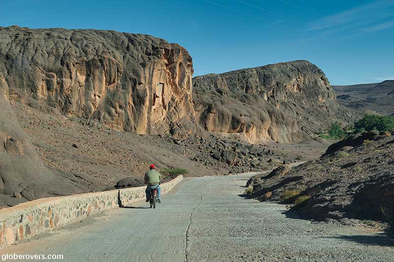 Road to Oasis Fint south of Ouarzazate