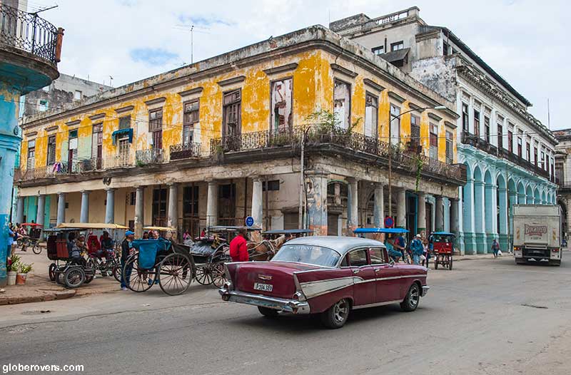 Vintage cars, Old Havana (La Habana Vieja), Cuba
