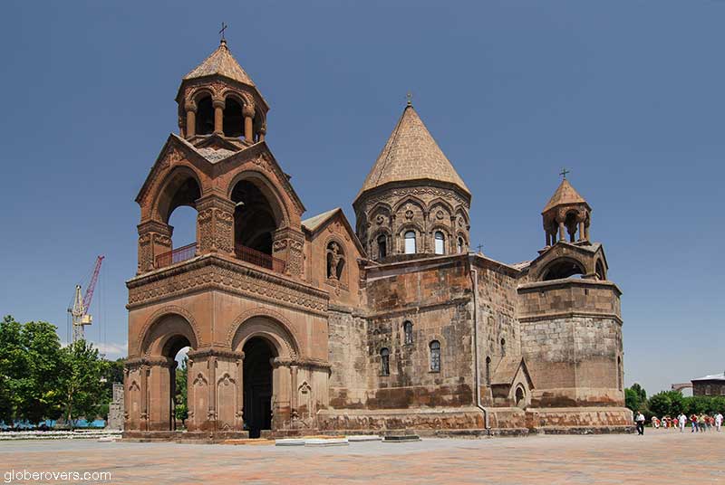 Mayr Tachar Cathedral, Echmiadzin, Armenia