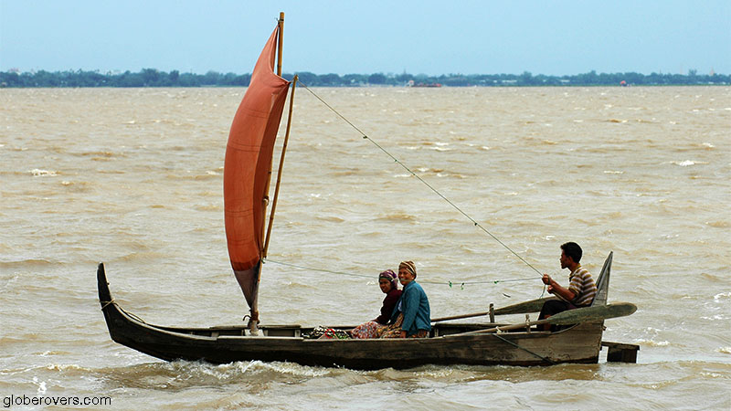 Life on the Ayerawaddy River