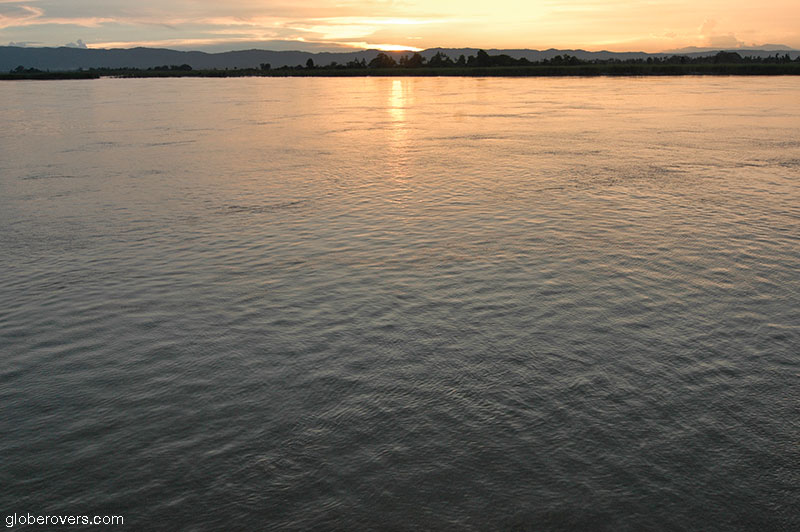 Life on the Ayerawaddy River, Myanmar