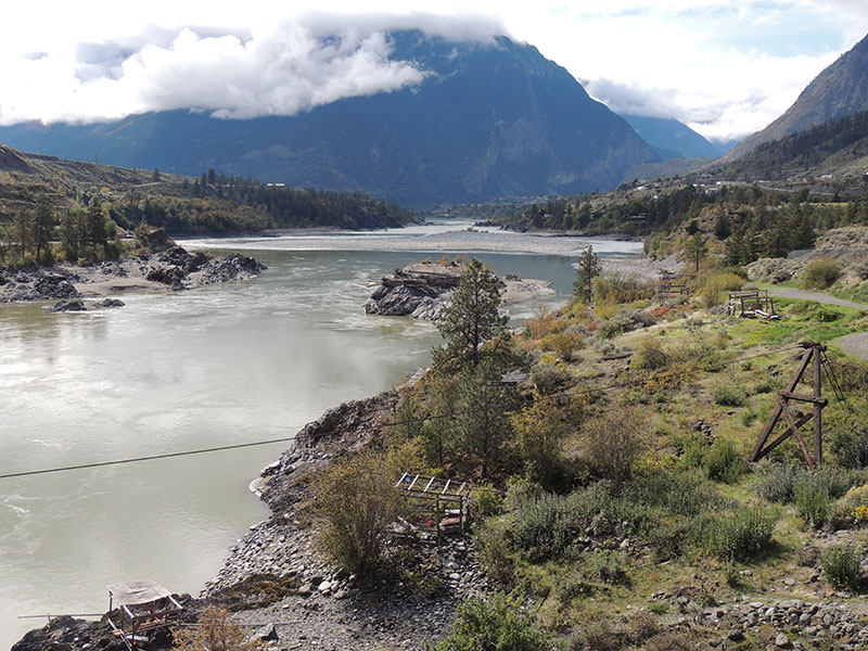 Old drying racks scattered around the banks