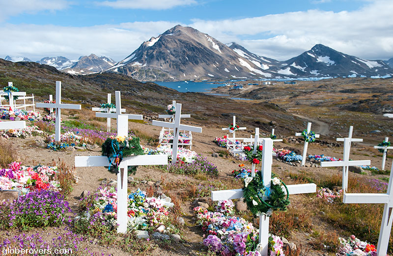 graves, Kulusuk, Greenland