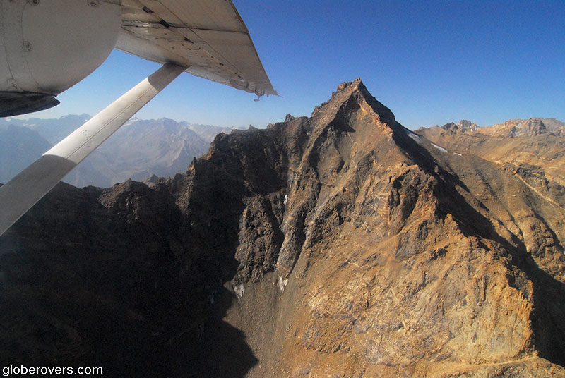 Tajik Air flight from Dushanbe to Khorog, Tajikistan