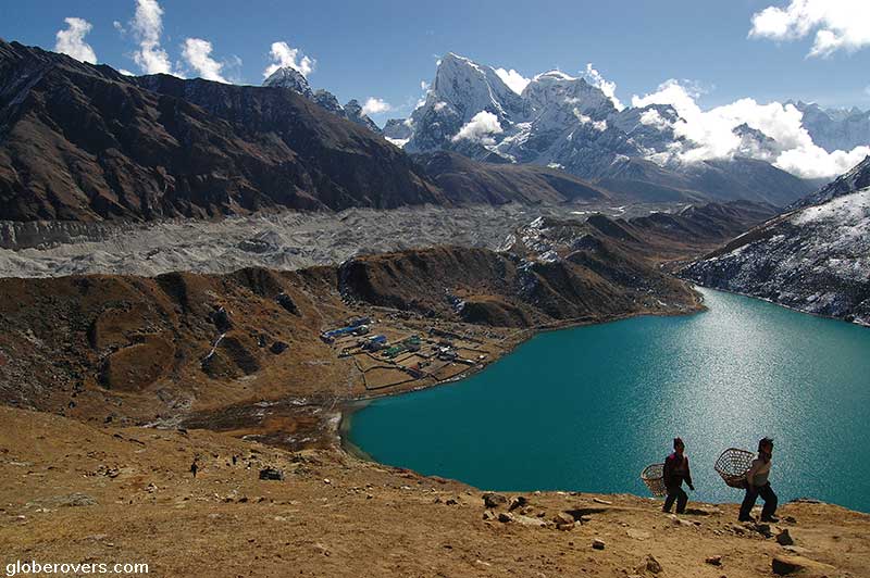 Lake at Gokyo Ri, Mount Everest, Himalayas, Nepal