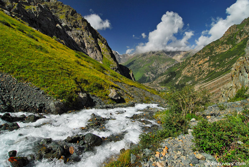 Trekking from Karakul via Ala-Kul Lake to Altyn Arashan, Kyrgyzstan