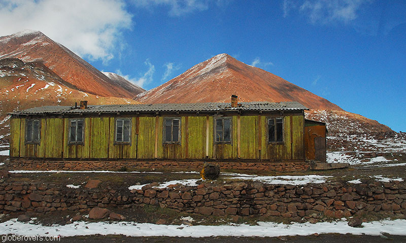 Driving from Murgab to the Tajik/Kyrgyz border, Tajikistan