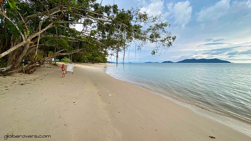 Beach at Yuyu Golden Beach in far south of Koh Chang, Thailand