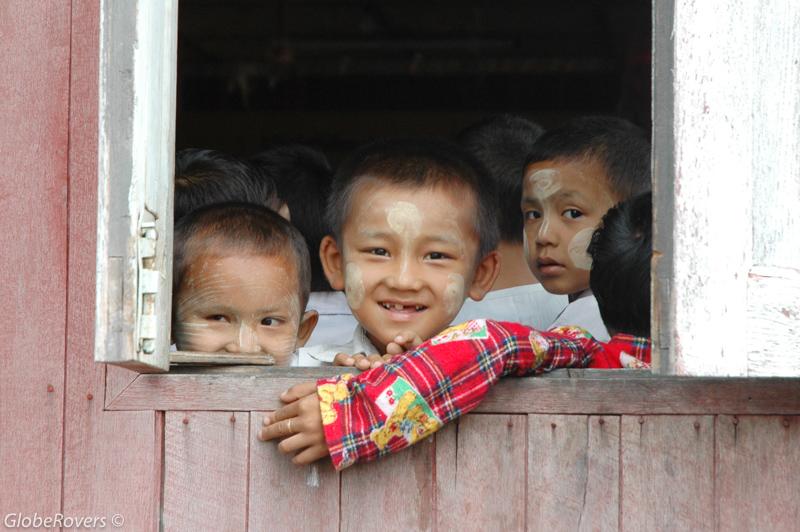 School kids at town of Nyaungshwe at Inle Lake