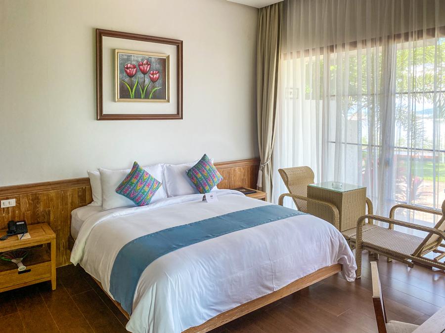 Victoria Cliff Resort room Myanmar