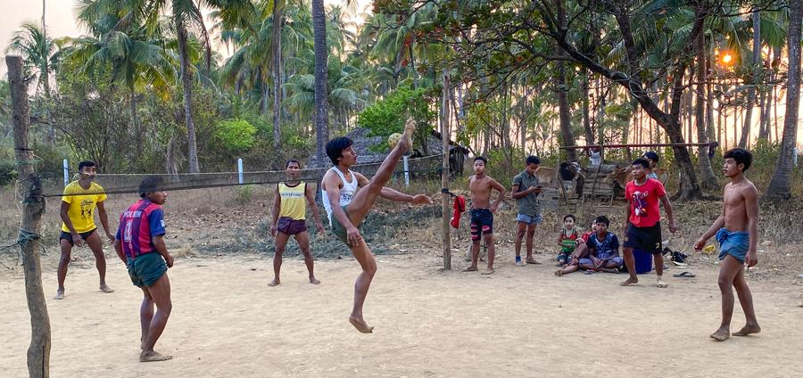 Myanmar Chinlon cane ball